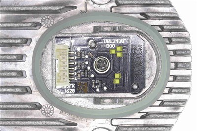 VEMO V20-73-0209 Číslo výrobce: 1073258. EAN: 4062375200764.