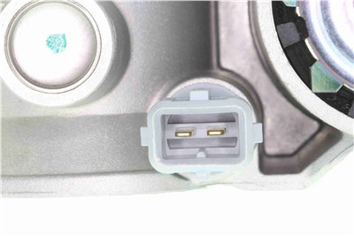 VEMO V46-81-0007 Číslo výrobce: 8200067219. EAN: 4046001589614.