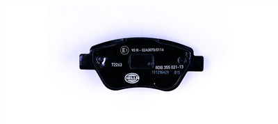 HELLA 8DB 355 021-131 Číslo výrobce: 23932. EAN: 4082300492781.